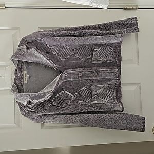 NWOT- SUPER SOFT  Dressy Sweater Top  - XL